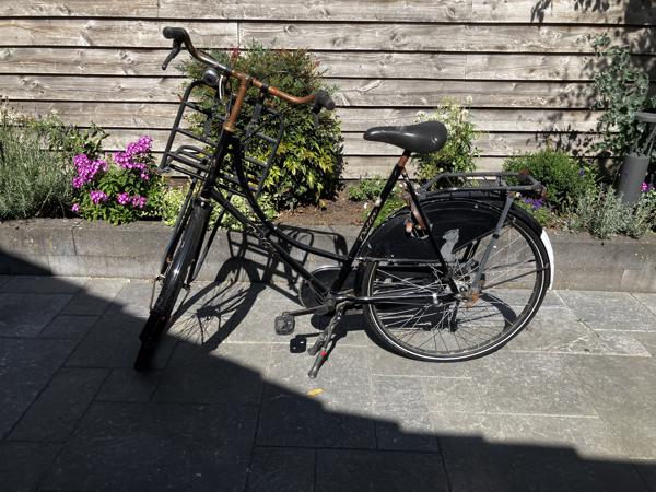 Damesfiets oma model met trommelremmen