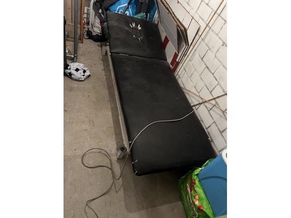 Kapotte behandeltafel