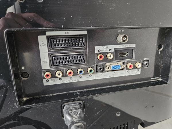 Samsung LE32R76B tv met afstandsbediening