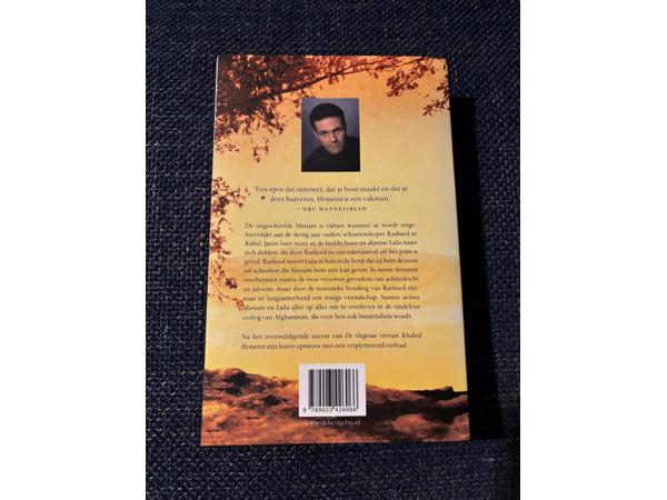 Duizend schitterende zonnen ( Khaled Hosseini)