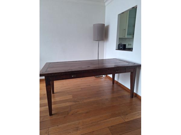 Massief teakhouten eettafel