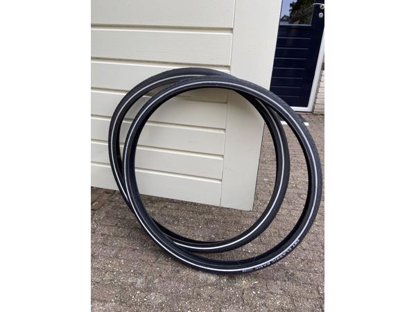 Twee nieuwe buitenbanden voor een 26 inch stadsfiets (maat 26 x 1 3/8 of 37-590