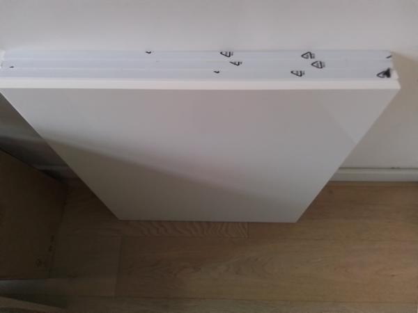 4 Besta Ikea hoogglans kastdeuren zonder deurbeslag