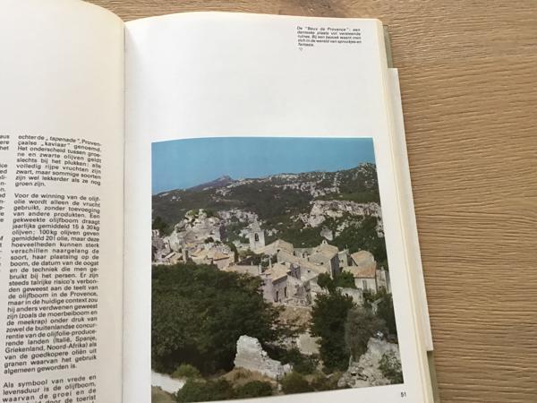 BOEK v.De Provence en de Camargue TOP land,de moeite waard