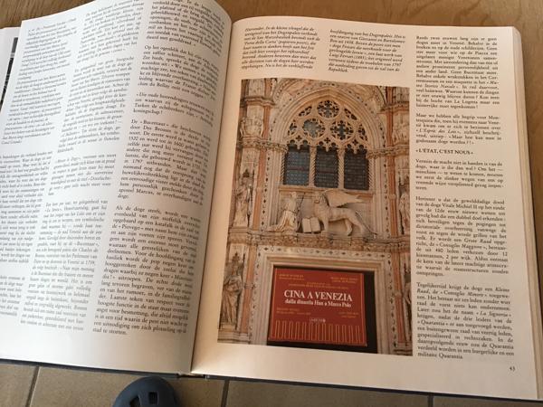 Venetië ;Boek ,prachtig exemplaar,mooie foto,s en tekst