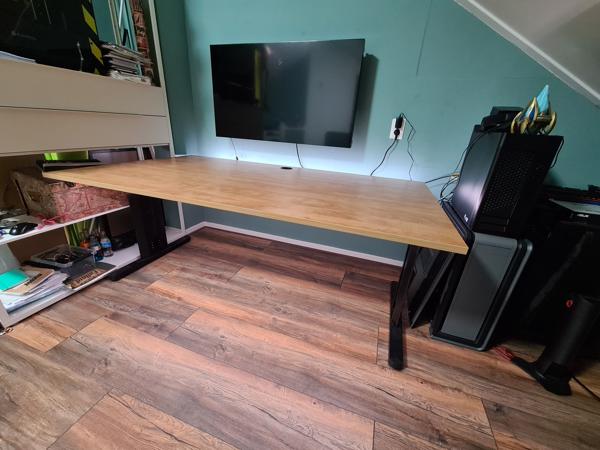 Moet Snel Weg Groot Burea/Tafel D:100cm B:180 H: Verstelbar