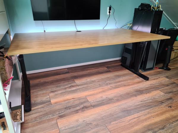 Moet Snel Weg Groot Burea/Tafel D:100cm B:180 H: Verstelbar