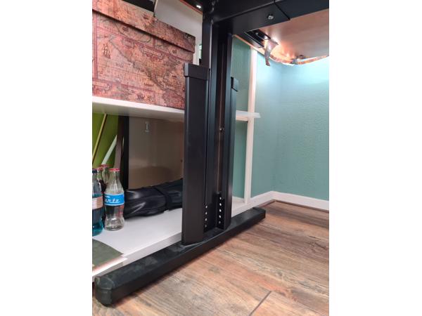 Moet Snel Weg Groot Burea/Tafel D:100cm B:180 H: Verstelbar