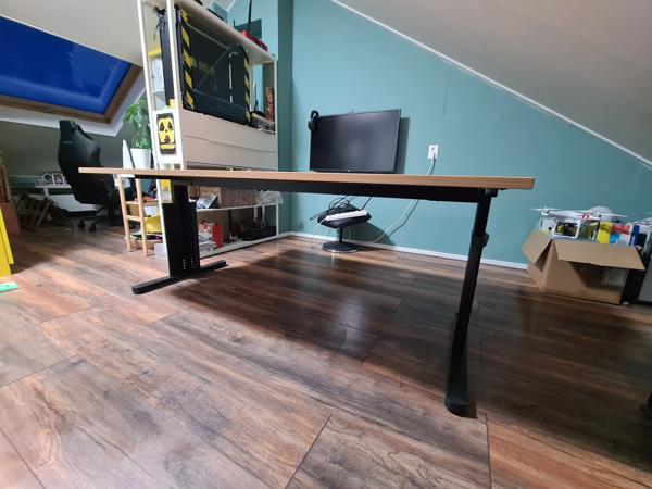 Moet Snel Weg Groot Burea/Tafel D:100cm B:180 H: Verstelbar