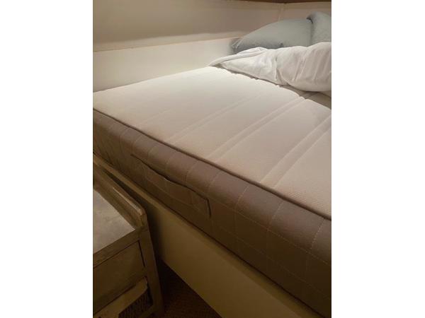 Bed 160 x 200 met goed matras