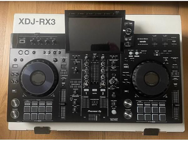Pioneer CDJ-3000, Pioneer DJ DJM-A9,  Pioneer DJ DJM-V10