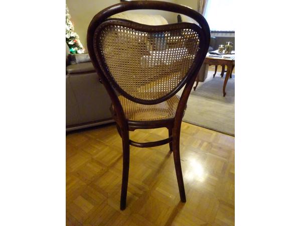 Thonet speeltafel Nr 3 en 4 stoelen