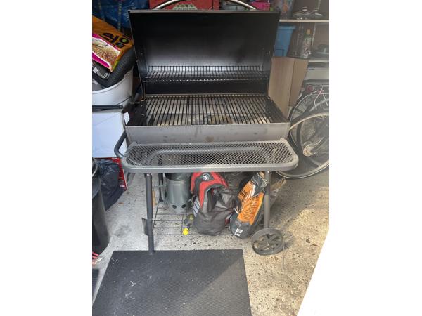 Mooie Barbecue  te koop