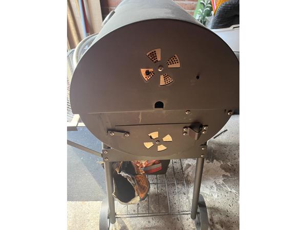 Mooie Barbecue  te koop