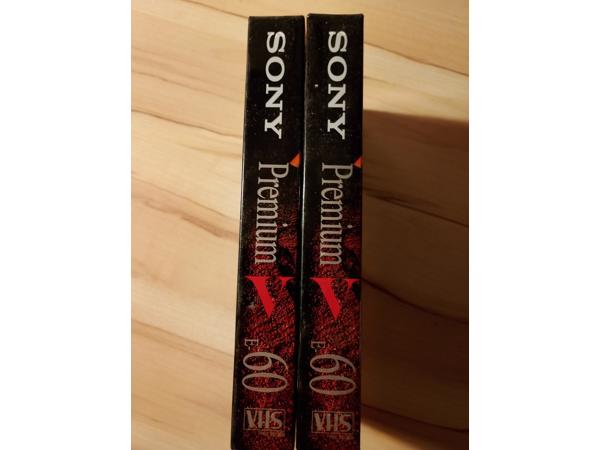 5 Sony VHS videocassettes