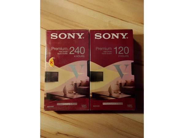 5 Sony VHS videocassettes