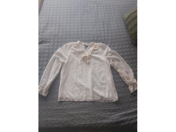 Tuniek met doorschijnende mouwen creme XL/44