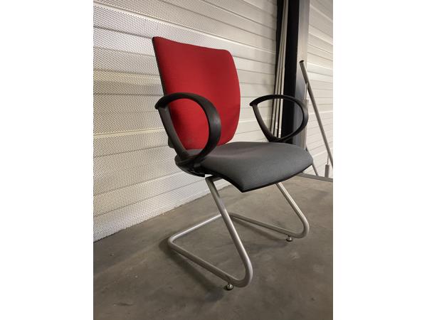 3 Rode Bureaustoelen