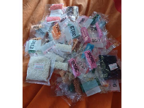 Diamondpainting steentjes 0,10 eurocent per zakje