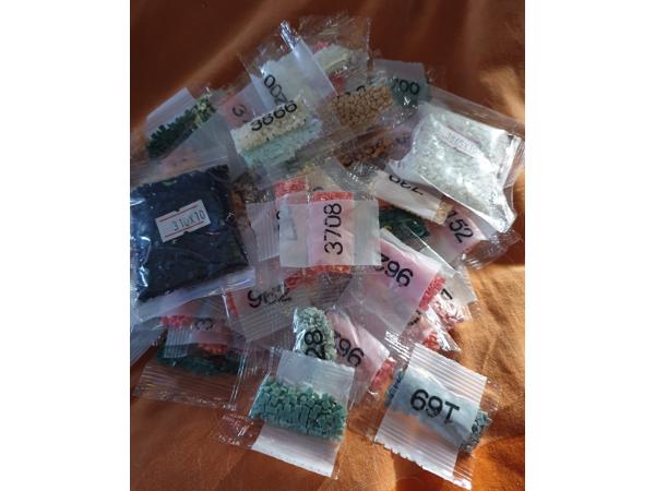 Diamondpainting steentjes 0,10 eurocent per zakje