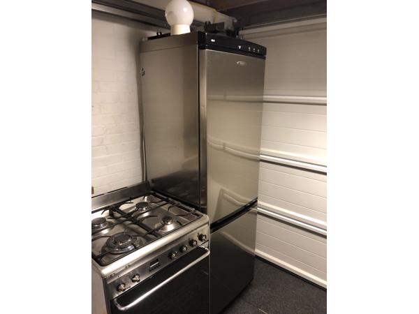 Wegens verhuizing overbodig geworden.