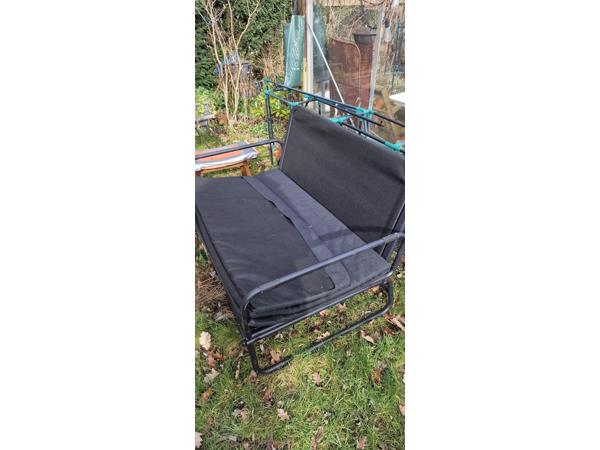 Recreatie bed / bank voor in de tuin of tuinhuisje