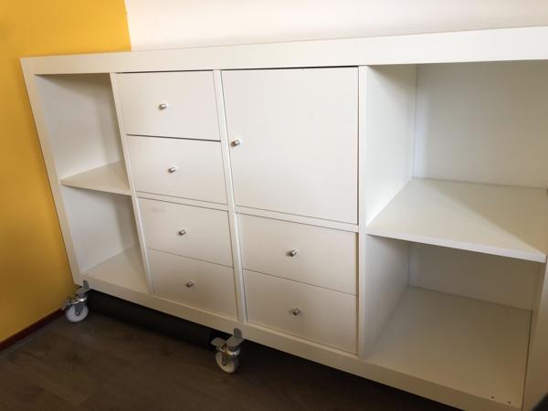 Ikea 8 vakkenkast, wit, met 3 vakken laden en 1 vak met deurtje