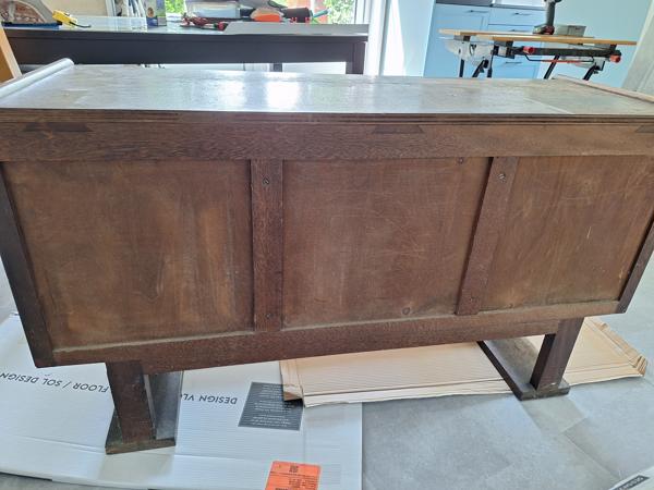Oude dressoir kast