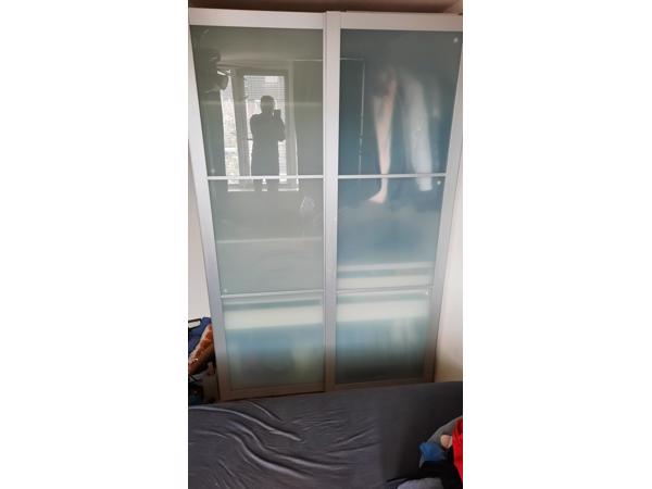 Ikea kast zeer ruim en praktisch