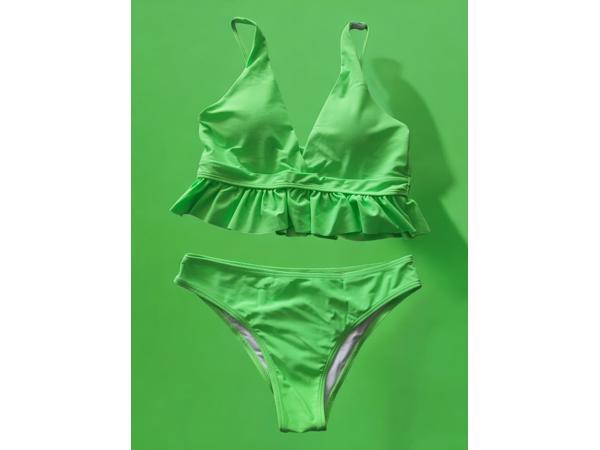 bikini 2 delig opvallend groen M