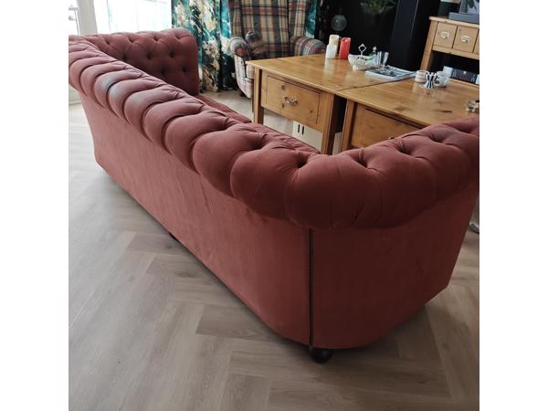 3 zits bank Chesterfield alcantara rood