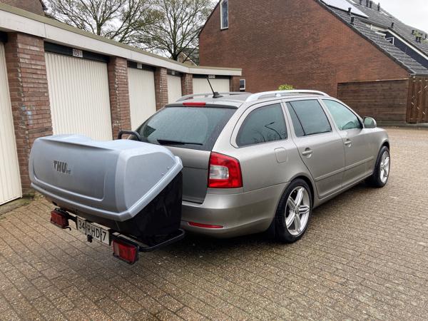 Oranje dakkoffer Koningsdag oranje boven op je dak