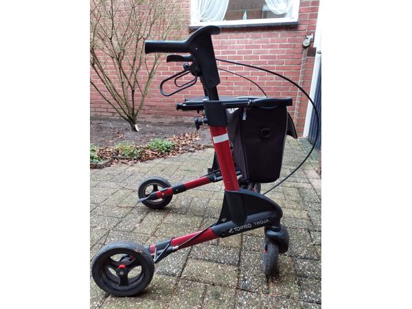 Te koop scootmobiel en rollator