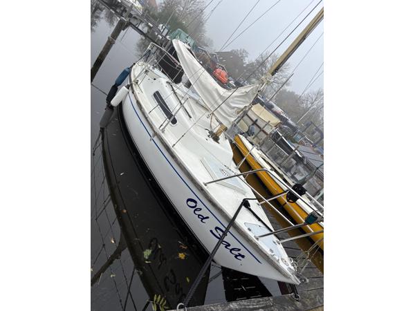 Te koop leuk kajuit zeilbootje