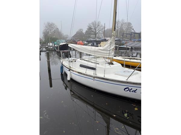 Te koop leuk kajuit zeilbootje