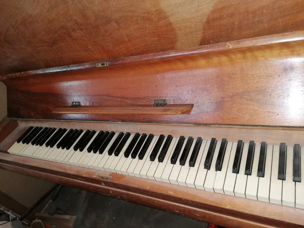 Vintage piano