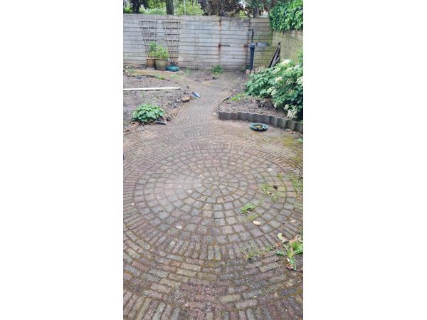 Gebruikte waaltjes tuin