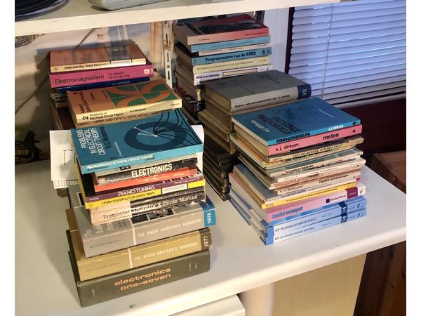 Boeken ,  Electronica en  Radio techniek.