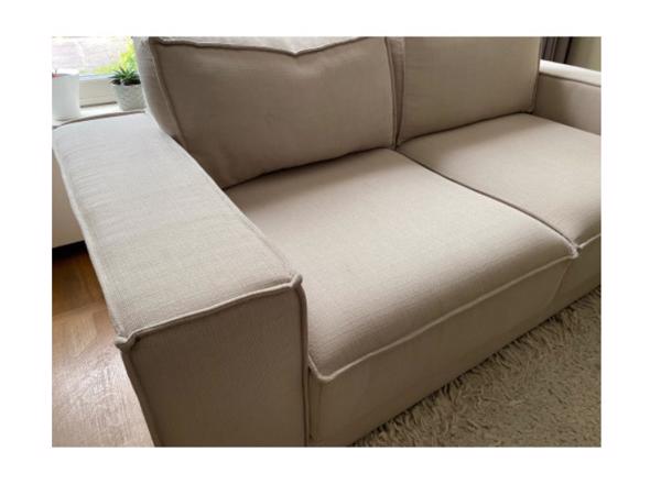 Bank light van kleur