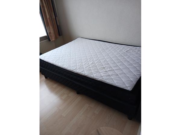 twee persoons bed