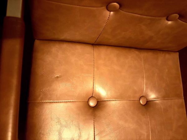 Kersenhouten eettafel met 5 Kick stoelen