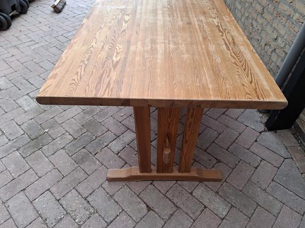 Tafel, grenen,  lengte 140 cm, breedte 86 cm
