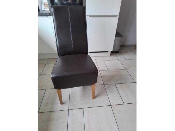 Mooie eettafel + stoelen