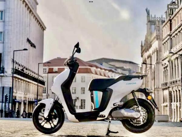 Elektrische Yamaha Neos Scooter Gezocht van 2024 of nieuwer tweedehands