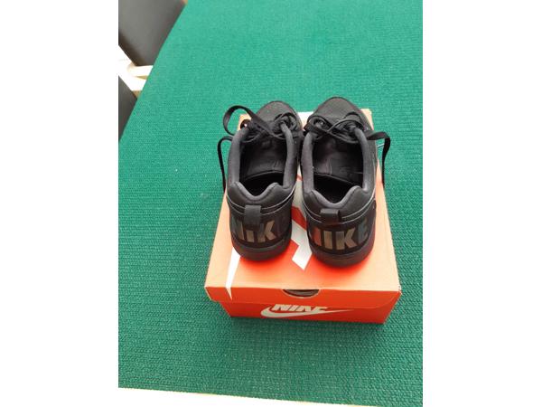 Nike sport schoenen als nieuw maat 39