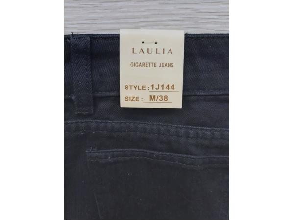 Laulia jeans zwart met sier druk knopen M