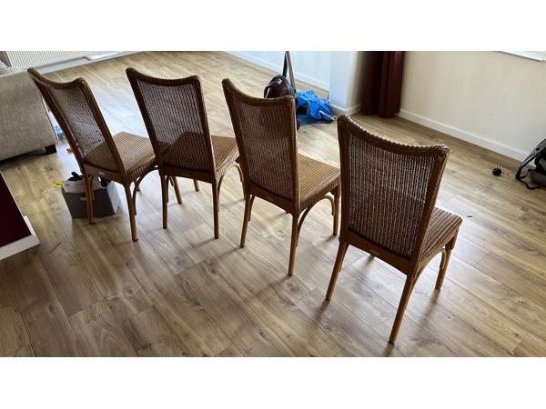4 rotan stoelen