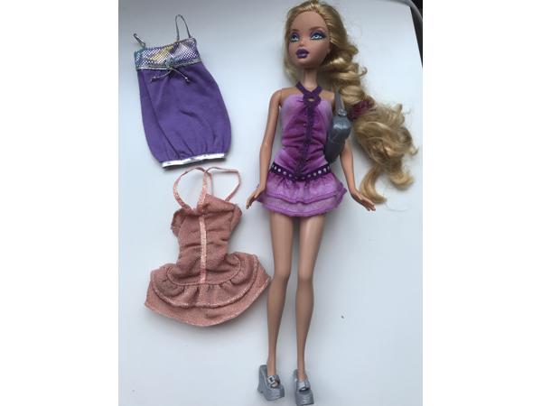 Bratz pop met drie jurkjes - Mattel Inc.