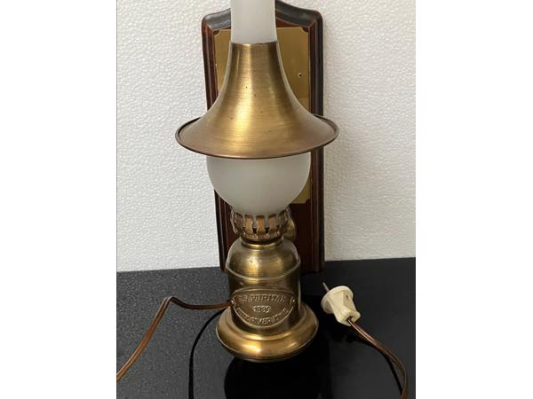 Degelijke Brocante wandlamp