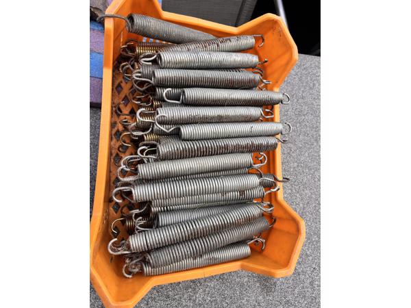 Set trampoline-veren; 21.5 cm; 40 stuks